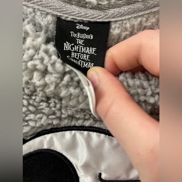 DISNEY Nightmare Before Christmas PJ Set size small (4-6) - Picture 7 of 11